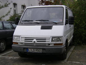 verkaufe wegen umweltplakette renault traffic