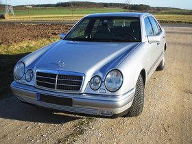 Verkaufe Mercedes 280 E Elegance von privat