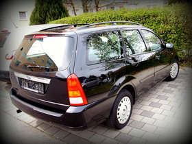 Superschöner Ford Focus Ghia Kombi, gepflegt repräsentativ! Keine Beulen/Kratzer