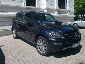 Mercedes Benz ML 300 zu verkaufen VB