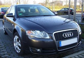 Audi A4 Avant 2.0 TDI DPF mit Anhängerkupplung