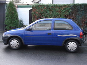 Opel Corsa B 1,4 Sport zu verkaufen wegen Neuwagen Tüv 2014 guter zustand