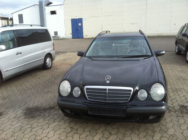 Used Mercedes Benz E-Class 2002