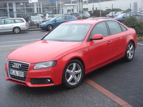 Audi A4 2.0 TFSI S-Line mit Sportpaket