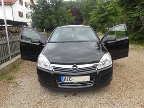 Opel Astra 1.6 Edition, schwarz metallic