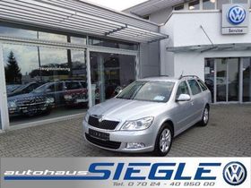 SKODA Octavia Combi 1.6 TDI DPF DSG*Leder*Xenon*AHK