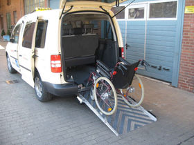 VW Caddy Maxi Trendl. BlueMotion TAXI Rollstuhlpl.