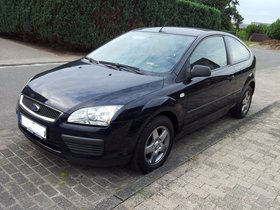 Ford Focus 1.6 16V Ambiente TÜV neu Preis VHB