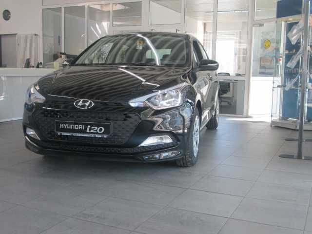 HYUNDAI i20 1.2 Classic NEUES MODELL Standort Mayen € 11 ...