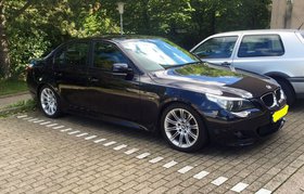 BMW 523i E60 M-Packet Limosine Leder Xenon Sitzheizung Tempomat Automatik Parkse