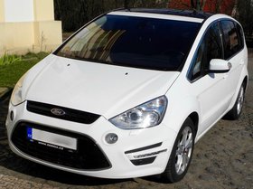 Ford S-Max, TDCI, Panorama, Automat, + Dachträger, Räder komplett ALU, Schneek.