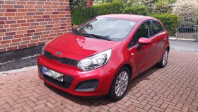 Kia Rio, Signalrot-Metallic, Edition 7, Benzin, 63 kW, 1248 ccm