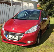Peugeot 208 e-HDI 115 Allure, SHZ, Navi, Glasdach, Leder, Kleinwagen