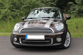 Mini Cooper D - JCW - R56 - NAVI XENON PANORAMA BLUETOOTH 1a Zustand