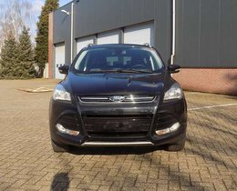 Ford Kuga Titanium 4x4 Automatic EZ 2015 Klima Deutsches Fahrzeug