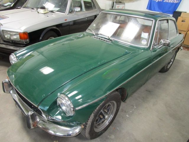 MG MGB Coupe mit Faltdach und Overdrive