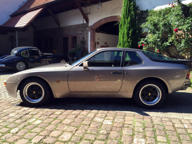 Used Porsche 944 