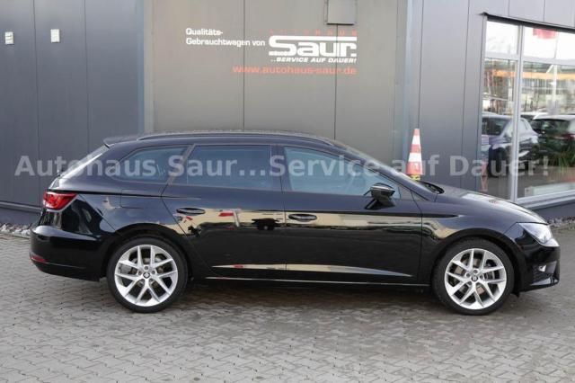 SEAT Leon ST FR*18-LM*AHK*Panorama*Voll-LED*