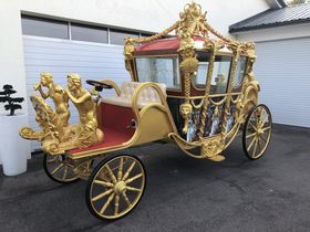 ** Königliche Kutsche mit E-Antrieb **