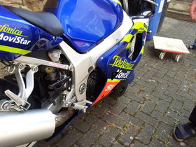 SUZUKI GSX R 600 Unfallfahrzeug zum Ausschlachten