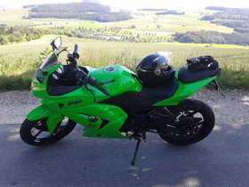 Kawasaki Ninja 250r 2012 TOP Zustand