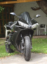 Yamaha R1 2006 Raven