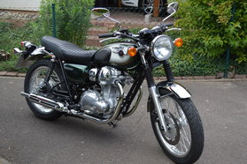 Kawasaki W 800
