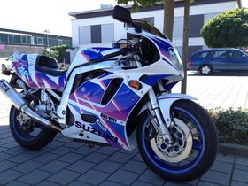 Suzuki GSX R 750