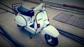 Vespa PX 200 E