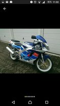 Suzuki GSX R 750