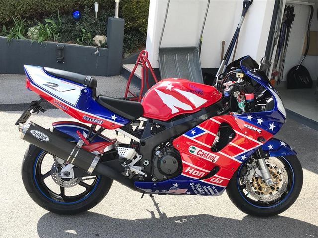 Honda cbr 919 fireblade