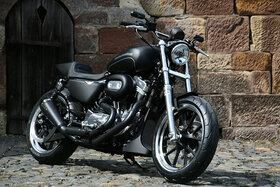 Harley Davidson XL 883 Custom