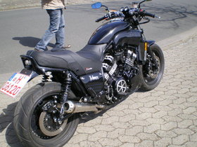 Yahama - V-Max  1200 ccm&sup3;