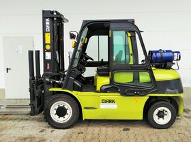 Clark C 50 S "Treibgas" aus 2016 mit 698 Betr./h - auch Miete / Full-S