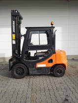 Andere Doosan D30 S-5 "Diesel" aus 2011 mit 2.296 Betr./h - auch Miete