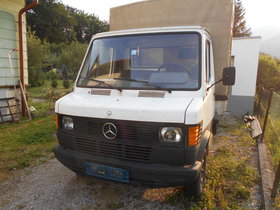 Mercedes-Benz 207 D/30