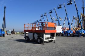 JLG 3394 RT / 4x4 / UVV/ 12meter Scissor Schere