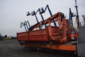 ANDERE Atlas Abroller + Atlas Kran 80.1 + Greifer