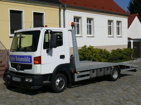 Nissan Atleon 56.150 Autotransporter Klima AHK 3,5 Tonnen
