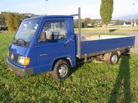 Mercedes Benz MB !00 D