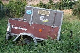 Brenderup Anhänger mit Hundebox