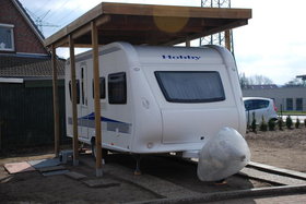 Hobby Wohnwagen 455 UF, neuwertig mit Garantie, Vorzelt und Zubehör!