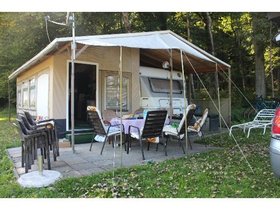 Hymer-Eriba Nova 630 Tandem 5-6 Schlafplätze, 6,30 m ausgebautes Vorzelt