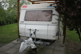 Wohnwagen Eura Mobil 460 T aus 1 Hand mit Isabella Penta Gold Vorzelt