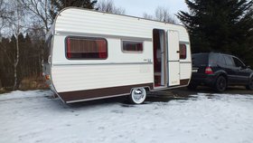 Oldtimer-Retro Wohnwagen HOBBY 460 T DELUXE von 1978