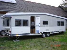 Hobby Landhaus 750 UML
