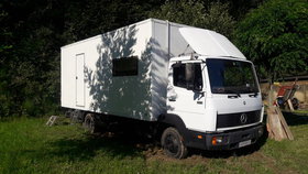 Mercedes-Benz 814