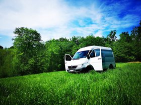 Mercedes-Benz Sprinter Camper Van